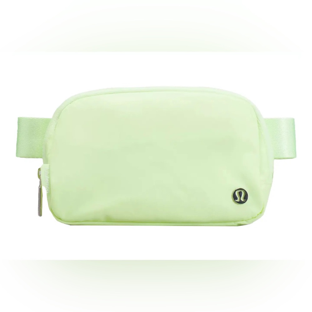 NWT Lululemon Everywhere Belt Bag- Faded Zap